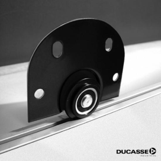 Sistema para dos puertas corredizas de hasta 15kg cada una Ducasse 1535