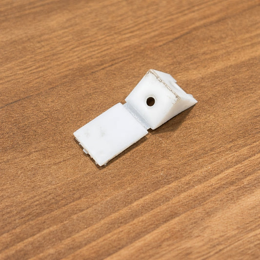 Escuadra plastica blanca 2T 10/Unidades