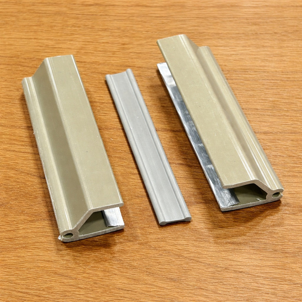 Conector de zocalos 100mm angulo varible Aluminizado