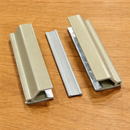 Conector de zocalos 100mm angulo varible Aluminizado